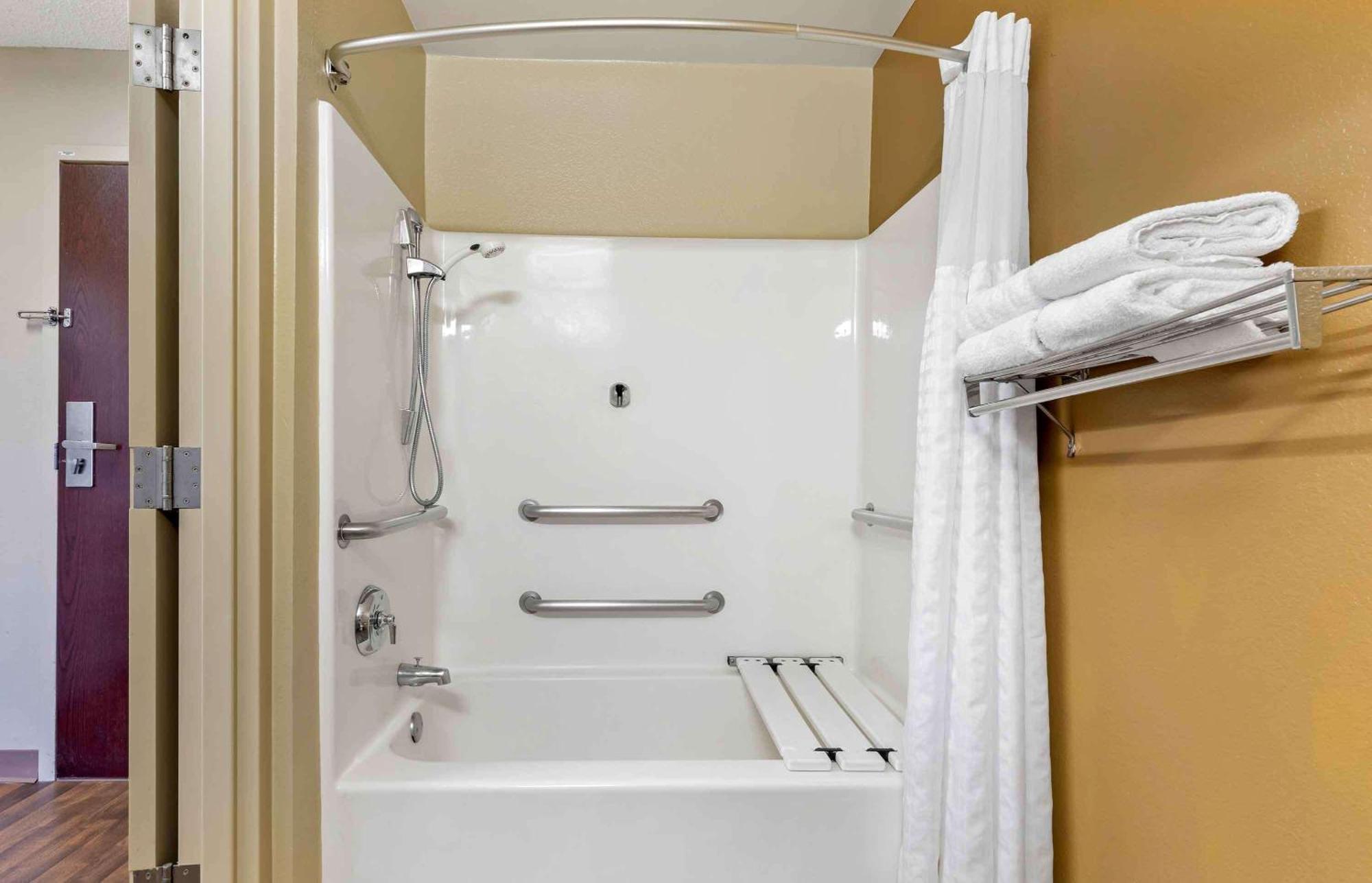 Extended Stay America Suites - Kansas City - Airport Екстер'єр фото