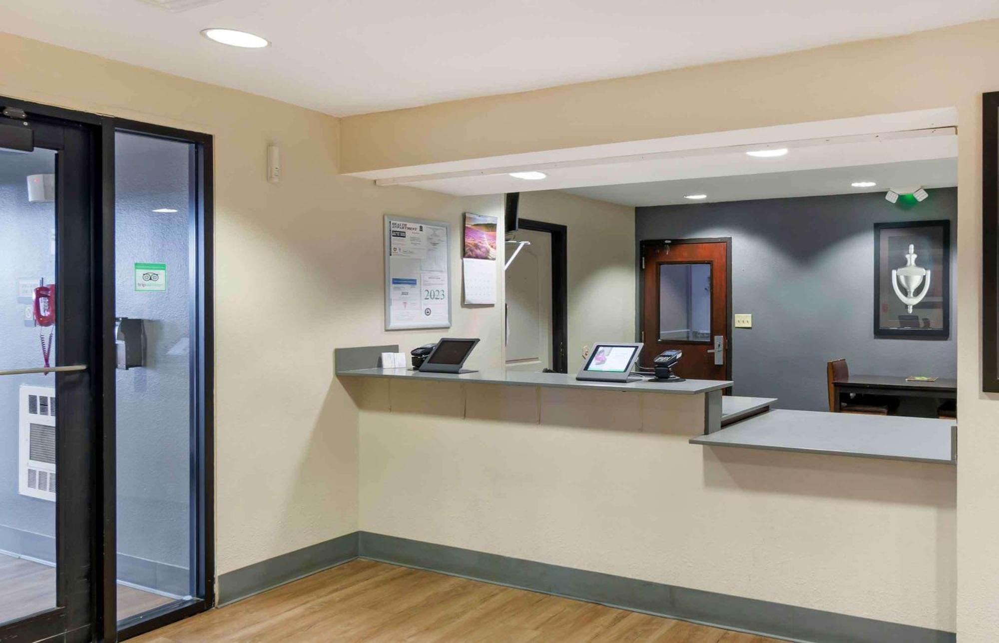 Extended Stay America Suites - Kansas City - Airport Екстер'єр фото