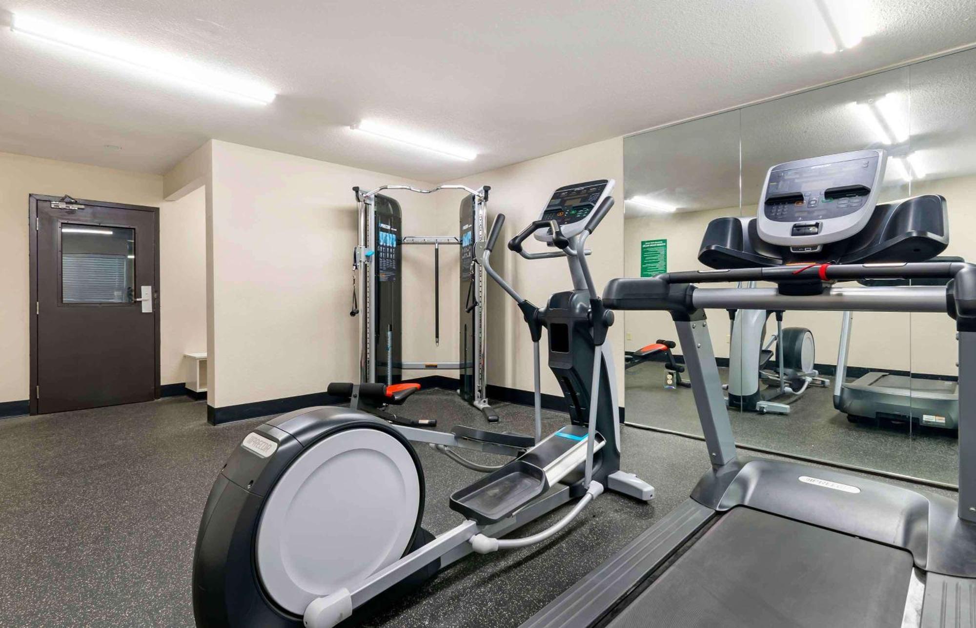 Extended Stay America Suites - Kansas City - Airport Екстер'єр фото