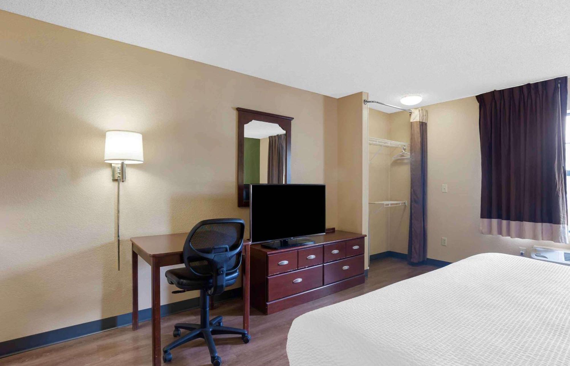 Extended Stay America Suites - Kansas City - Airport Екстер'єр фото