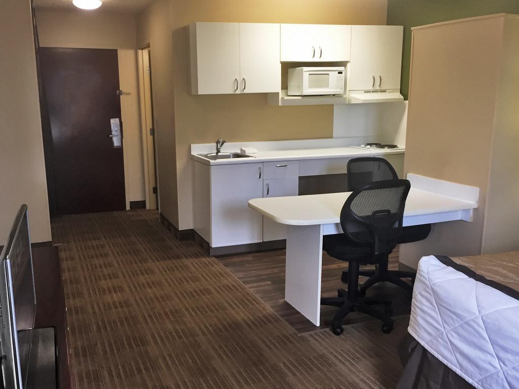 Extended Stay America Suites - Kansas City - Airport Екстер'єр фото