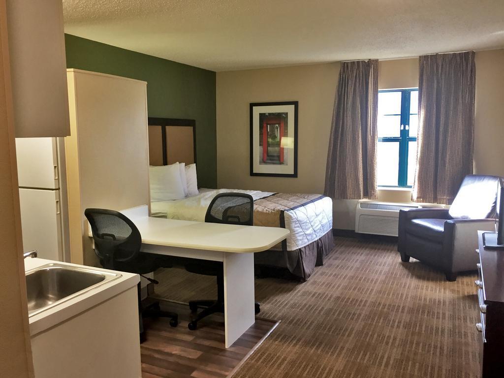 Extended Stay America Suites - Kansas City - Airport Екстер'єр фото