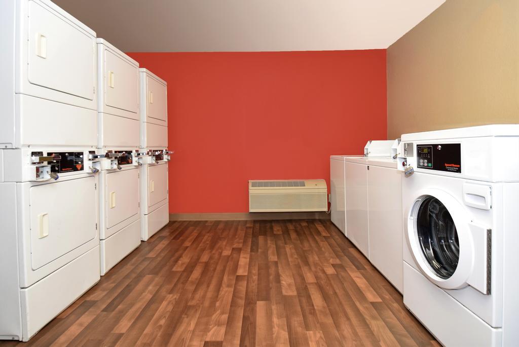 Extended Stay America Suites - Kansas City - Airport Екстер'єр фото